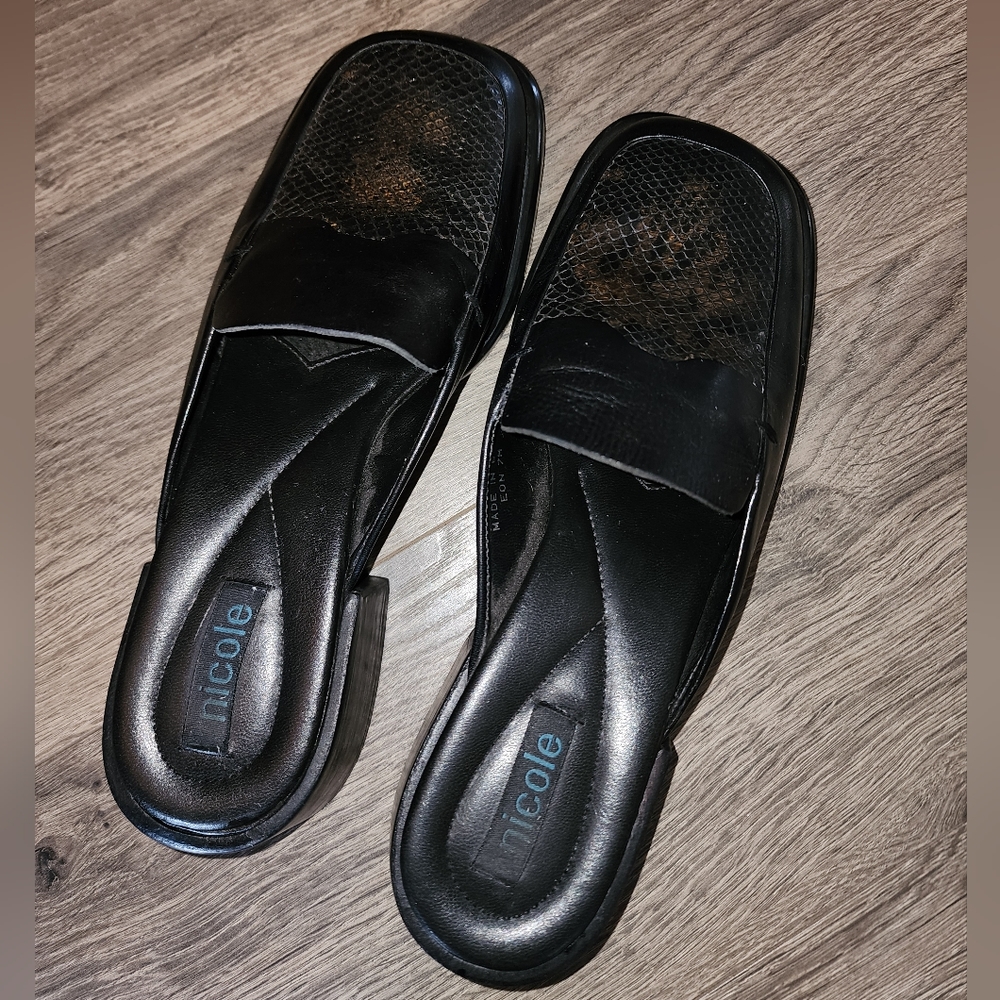 Vintage 90s women's slip on chunky heel sandals